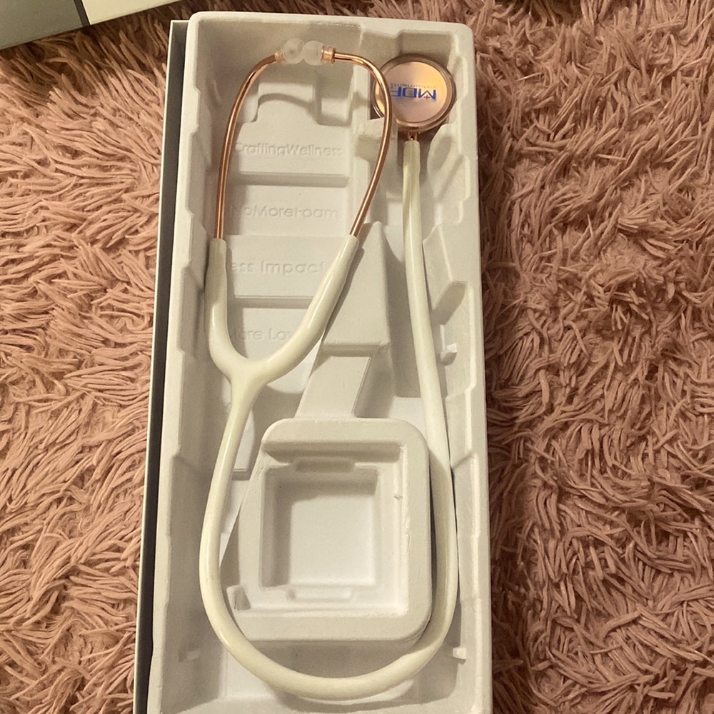 MDF Institute Stethoscope